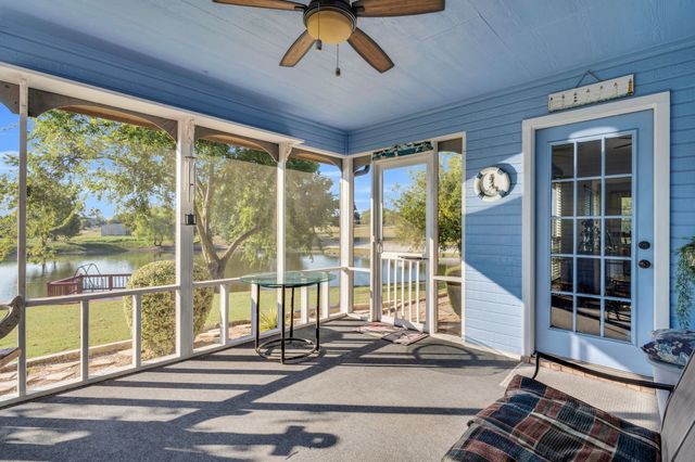 402 Seneca Drive, Waxahachie, TX 75165