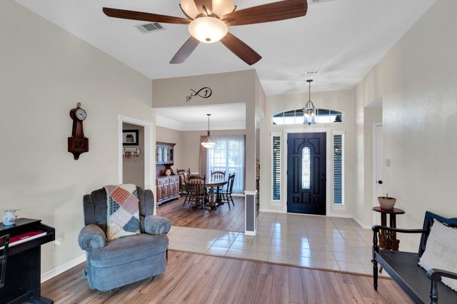 402 Seneca Drive, Waxahachie, TX 75165