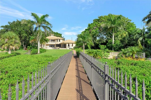 416 81ST STREET W, Bradenton, FL 34209