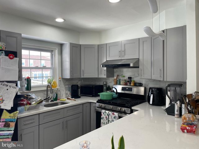 2888 WALNUT HILL ST, Philadelphia, PA 19152