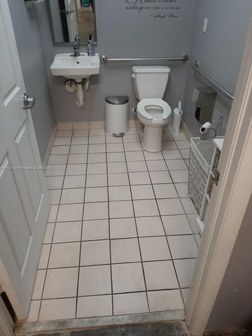 1055 NW 31st Ave, Pompano Beach, FL 33069