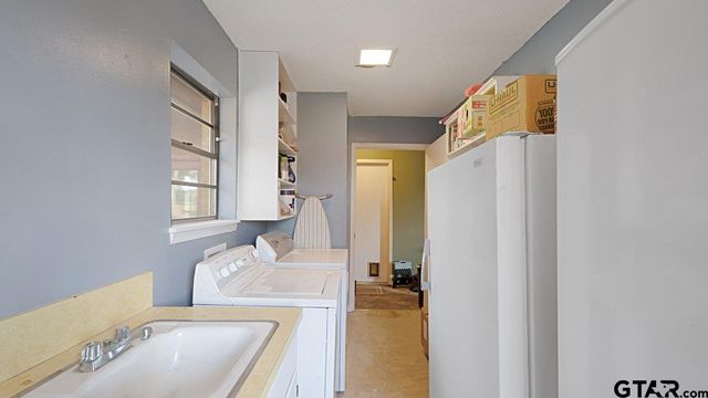8192 County Road 428, Tyler, TX 75704