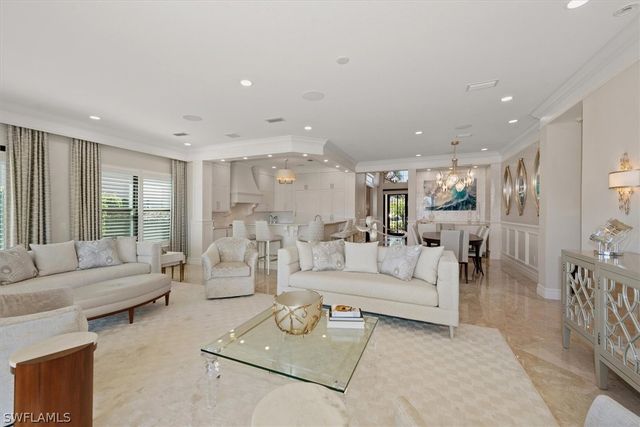 3168 Pacific DR, Naples, FL 34119