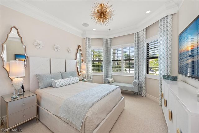 3168 Pacific DR, Naples, FL 34119