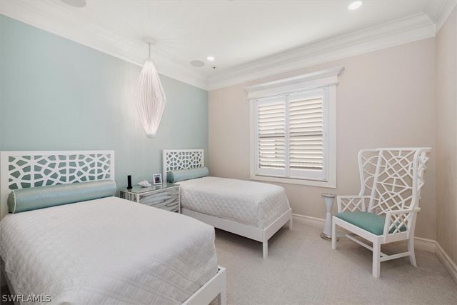 3168 Pacific DR, Naples, FL 34119