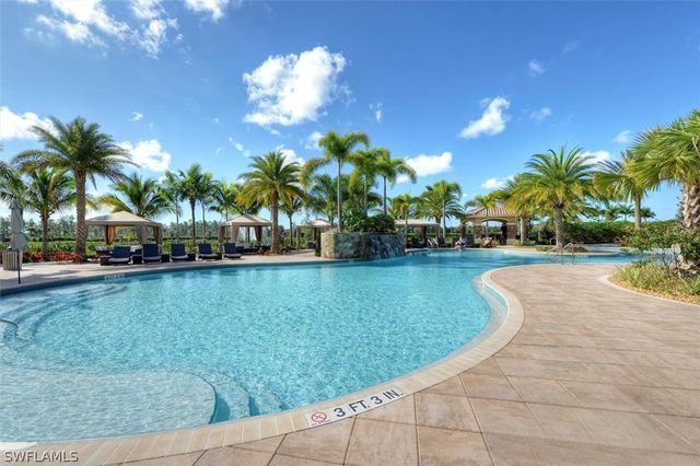 3168 Pacific DR, Naples, FL 34119