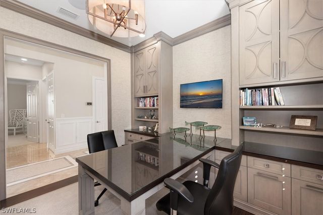 3168 Pacific DR, Naples, FL 34119