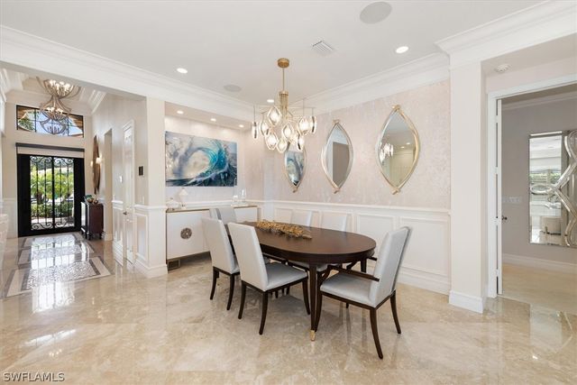 3168 Pacific DR, Naples, FL 34119