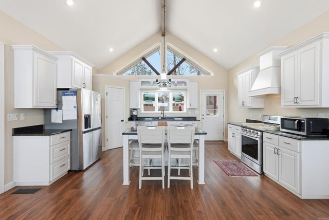 906 Stony Point Road, Houston, AR 72070