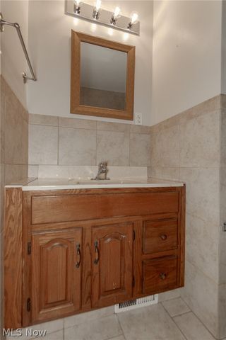 9197 Shepard Road, Macedonia, OH 44056