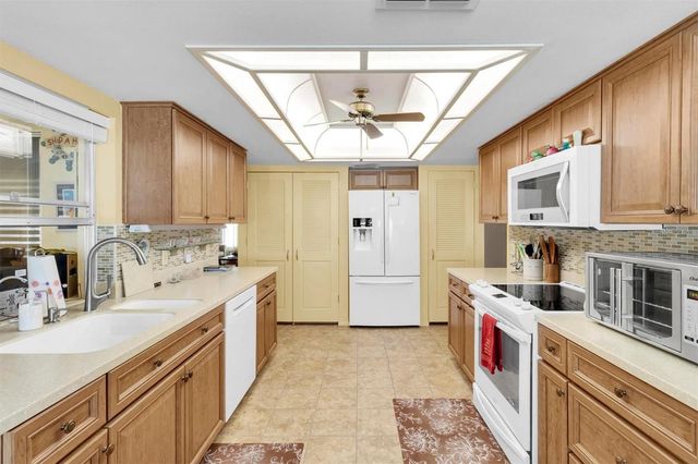 4945 BELLEMEDE BOULEVARD, New Port Richey, FL 34655