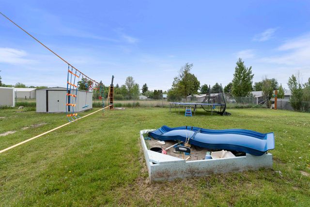 1711 N McKee Rd, Spokane Valley, WA 99016