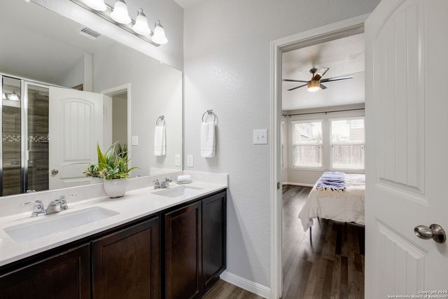 2239 Hawk Dr., New Braunfels, TX 78130