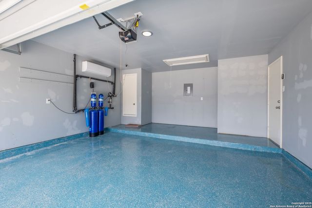 2239 Hawk Dr., New Braunfels, TX 78130