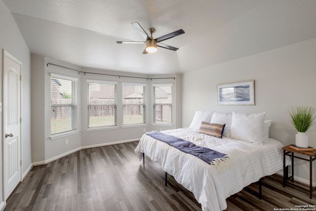 2239 Hawk Dr., New Braunfels, TX 78130