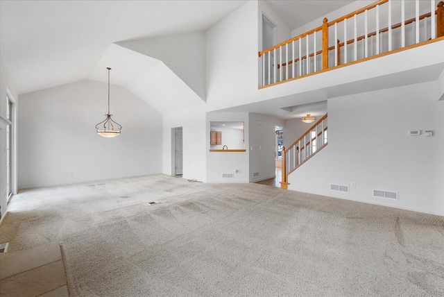 1705 Tumbleweed CIRCLE, West Bend, WI 53095