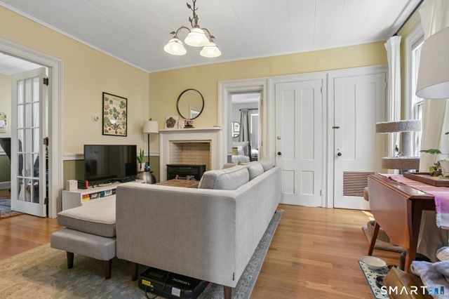 18 Cottage Street, New Haven, CT 06511