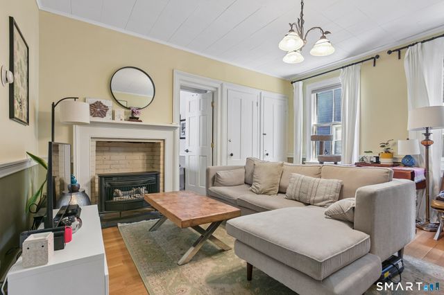 18 Cottage Street, New Haven, CT 06511