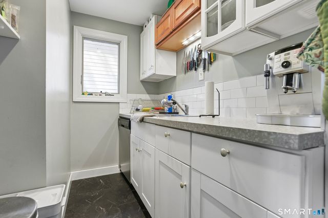 18 Cottage Street, New Haven, CT 06511