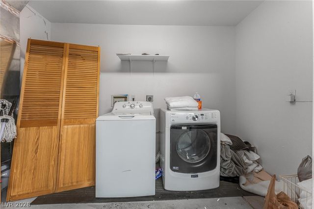 1963 Casa Vista Drive, Las Vegas, NV 89146