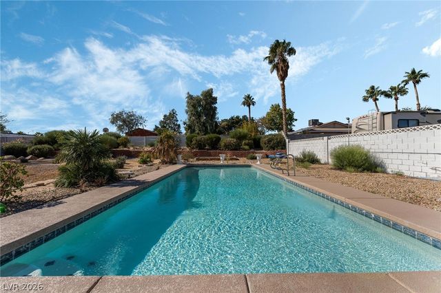 1963 Casa Vista Drive, Las Vegas, NV 89146