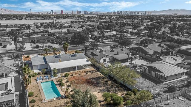 1963 Casa Vista Drive, Las Vegas, NV 89146
