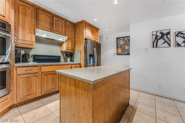 1963 Casa Vista Drive, Las Vegas, NV 89146