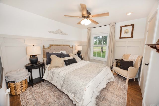 1466 County Road 456, Hondo, TX 78861