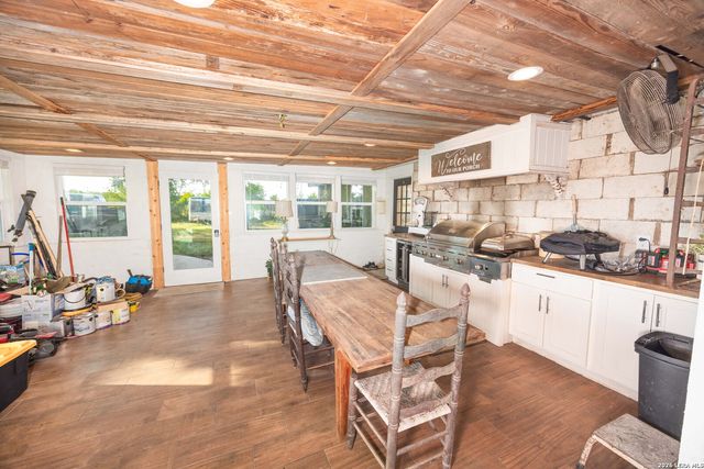 1466 County Road 456, Hondo, TX 78861