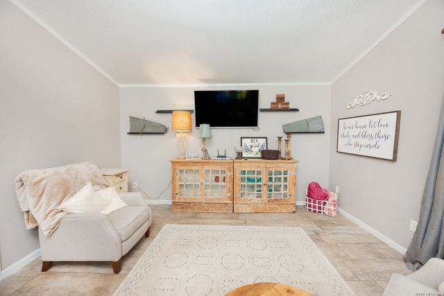 1466 County Road 456, Hondo, TX 78861