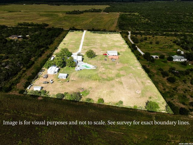 1466 County Road 456, Hondo, TX 78861