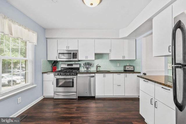14054 FALLBROOK LN, Woodbridge, VA 22193