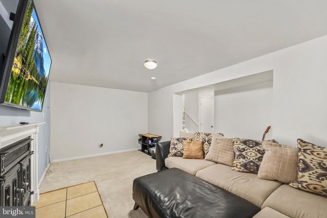14054 FALLBROOK LN, Woodbridge, VA 22193