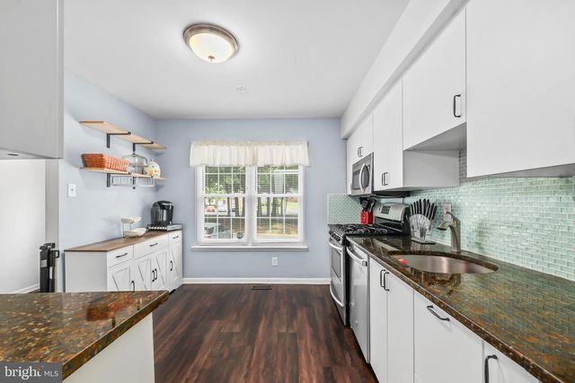 14054 FALLBROOK LN, Woodbridge, VA 22193