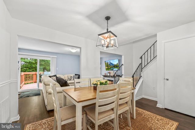 14054 FALLBROOK LN, Woodbridge, VA 22193