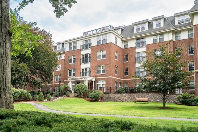 300 Allston St 103, Boston, MA 02135