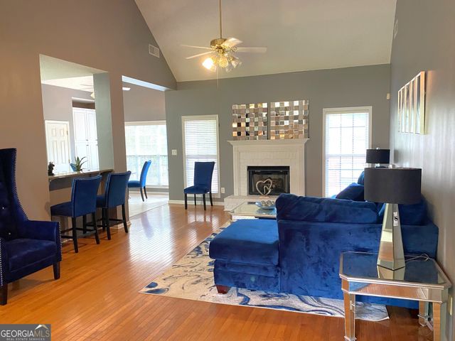 130 Thomas Trail, Fayetteville, GA 30215