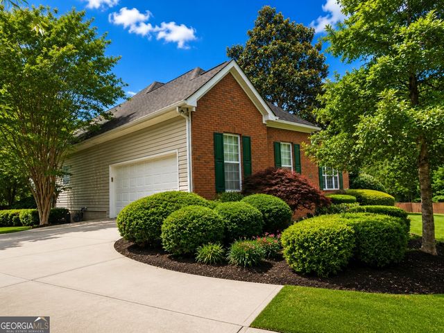 130 Thomas Trail, Fayetteville, GA 30215