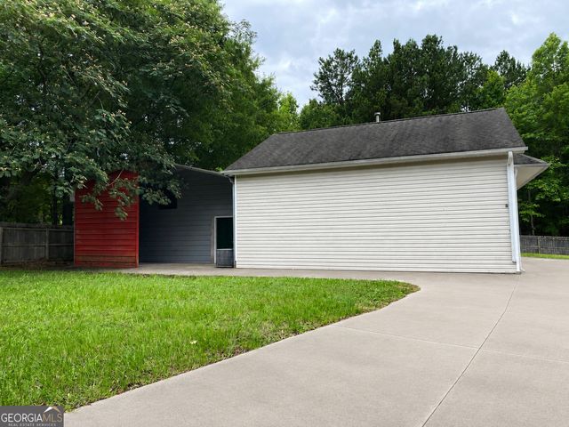 130 Thomas Trail, Fayetteville, GA 30215