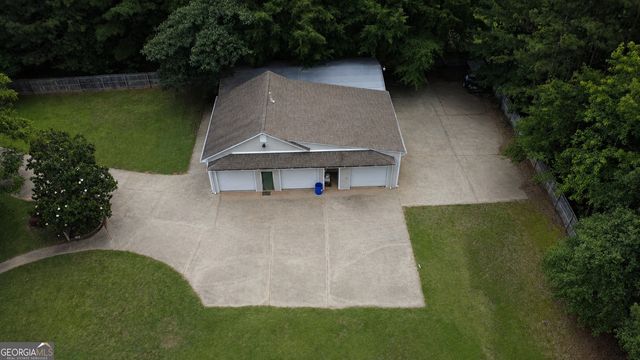 130 Thomas Trail, Fayetteville, GA 30215