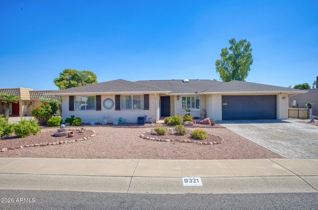 9321 W BRIARWOOD Circle, Sun City, AZ 85351
