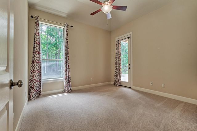 13274 Meadow Creek Lane, Conroe, TX 77302