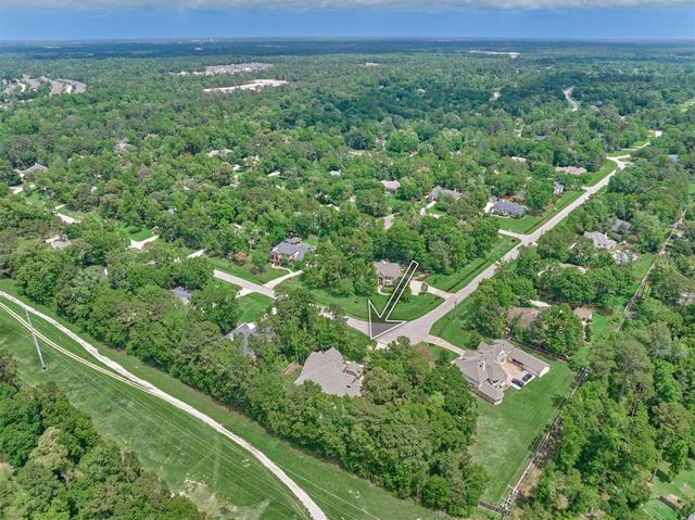 13274 Meadow Creek Lane, Conroe, TX 77302