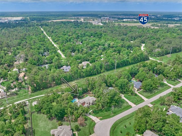 13274 Meadow Creek Lane, Conroe, TX 77302