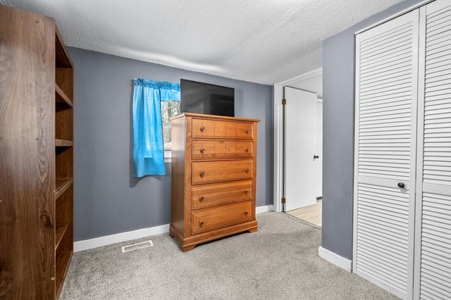 654 Vernon Street, Allegan, MI 49010