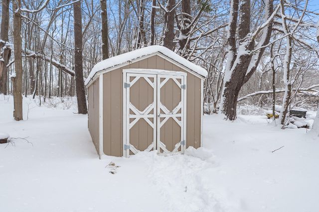 654 Vernon Street, Allegan, MI 49010