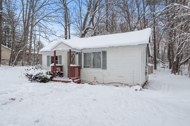 654 Vernon Street, Allegan, MI 49010