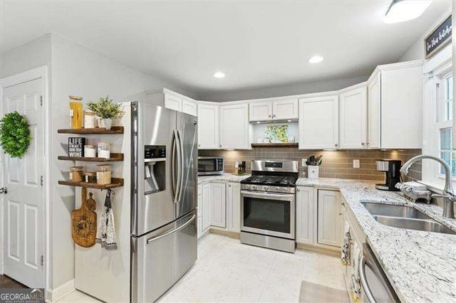 4990 Hill Road NW, Acworth, GA 30101