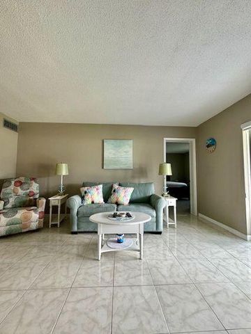 2615 Garden Drive S, Lake Worth Beach, FL 33461