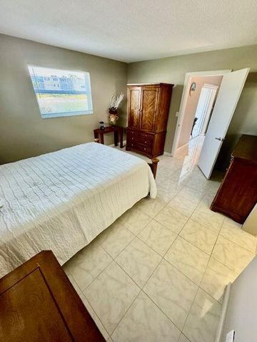 2615 Garden Drive S, Lake Worth Beach, FL 33461